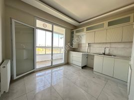 Araştırma Hastanesi Yanında Zana Midas'ta 2+1 Kiralık Fırsat Daire