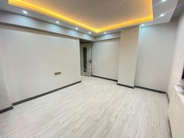 🏡 Ege Mahallesi 🏡 ✅3+1 120m2 5 Katlının 1 Katı Arakat ❇️ Kapalı Mutfak Balkonlu