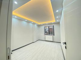 🏡 Ege Mahallesi 🏡 ✅3+1 120m2 5 Katlının 1 Katı Arakat ❇️ Kapalı Mutfak Balkonlu