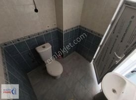 Yeni Şehir Hastanesi Yakını Eşyasız Kiralık.