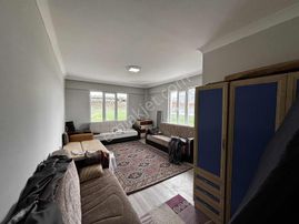 Tuna Gayrimenkul'den Satılık Borsada Depo Ve Ofis