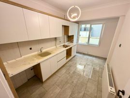 ▓yükselden Denize 100 Metre Bahçeli Doğalgazlı Satılık 2+1 Daire