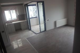 Mezitli Soli Center Üzeri Site Aylık Yeni 2+1 Havz Otprk Kiralık