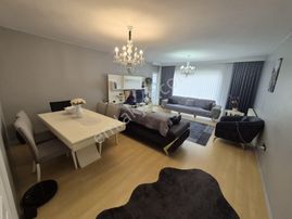 Büşra Gayrimenkulden Nezih Sitede Satılık Daire 3+1 Kat 3 Giyinme Odalı 150m2