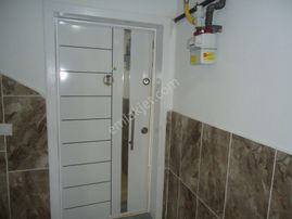 Krc'den Şahintepe'de Merkezi Konumda Kiralık 3+1 Daire