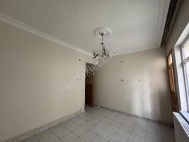 Life Gayrimenkulden Satılık 3+1 Daire Vilayet Arkası