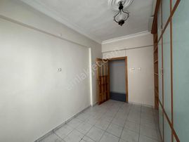 Life Gayrimenkulden Satılık 3+1 Daire Vilayet Arkası