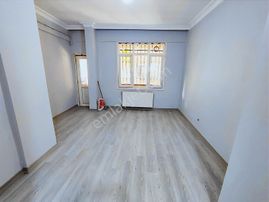 Reha Medin Finans Merkezi Karşısı İçi Komple Yenilenmiş 1+1