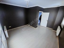 Reha Medin İfm Karşısı Çakmak Metroya 8 Yürüme 60m2 Arakat 1+1