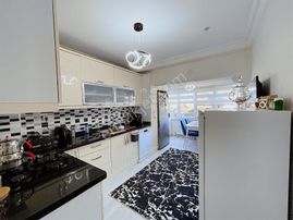 Devlet Mahallesi - Lüks Yapılı - Metroya Yakın- 3+1 Daire