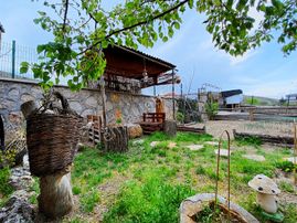 Ayaş Sinanlı 564 M2 Arsa Üzerine İskanlı Müstakil Ev