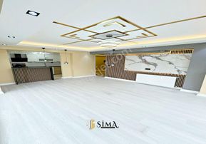 Metrobüse Yürüme Mesafesi 5dk Tam Donanımlı Site İçerisinde 2+1