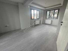 Buca Çamlık Mahde 2+1 85m2 D.gazlı Arakat Ayrı Mutfak Asansörlü Daire