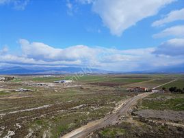 İzmir Menemen Villakent'te Satılık 942 M2 Arsa