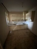 Yeşilyurt Mahallesinde Salı Pazarı Civarı Kiralık 3+1 Daire