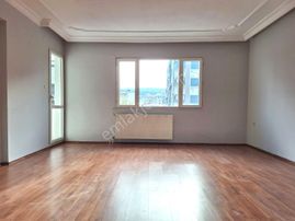 İzmir Buca Sınav Kolejı Hukuk Sitesınde 3+1 Satılık Daire