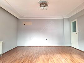 İzmir Buca Sınav Kolejı Hukuk Sitesınde 3+1 Satılık Daire