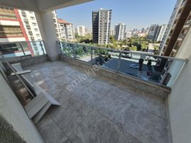 Arel'den Bağlıca Three Life Sitesi 4.kat Geniş Kullanışlı 4+1