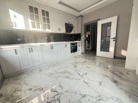 Estergon Caddesi Yakını 3+1 2. Katta ! Lüks Yapılı Sıfır Daire !