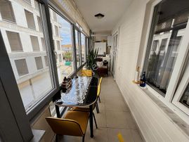 Gömeç'te Site İçerisinde Satılık Ara Kat Geniş Eksiksiz Daire