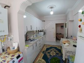 Akçay Emlak'tan Akşehir Mualla Nigar Ortaokulu Yanında Eşyasız 2. Kat Doğalgazlı Kiralık 3+1 Daire