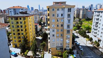 Ataşehir K.bakkalköy Cadde Üzeri 3+1 Metroya 3 Dk. Arakat Daire
