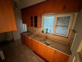 Demetevler Mah Cadde Üzeri 3+1 2. Ara Katta Masrafsız Kiralık