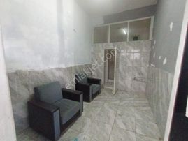 Karabağlar Selvili Mh Eserkent'te Otomatik Kepenk Dükkan Kiralık