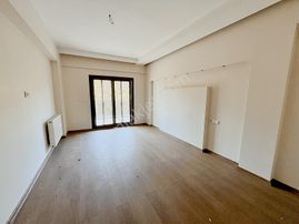 Menemen Egekent-2'de Havuzlu Site İçerisinde Kiralık 3+1 Daire