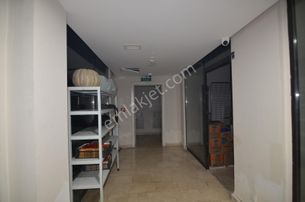 Talha Tozduman'dan Mevlana Karşısı Altın Çarşı'da 15m2 Kiracılı