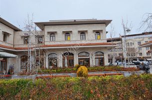 Talha Tozduman'dan Mevlana Karşısı Altın Çarşı'da 15m2 Kiracılı