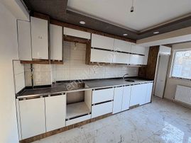 İzopol'den Perşembe Pazar Yakını Satılık Ön Cephe Daire