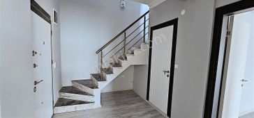 Acil Satılık Şakran Merkezde Büyük 2+1 Dubleks 135 M ² Daire