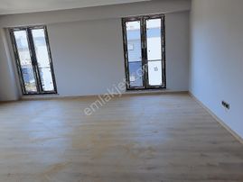 Aksu Mahallesinde Site İçerisinde 3+1 Daire