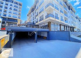 Adnan Kahveci'de Lüks Site'de 2+1 Yüzme Havuzlu,otoparklı