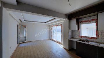 İzmir Yenifoça Gloria Sit. Satılık 60 M2 Teraslı,2+1 Daire Cb-ph
