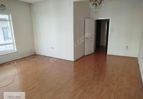 Çankaya Hakim Evi Yakını Karşıyaka Sokak’ta 3+1 Ara Kat