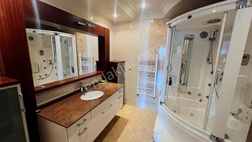 Florya'da Deniz Manzaralı 4+1 Daire