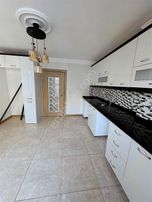 Metrobüse Yakın Ebeveyn Banyolu Ultra Lüx Geniş Kiralık 3+1