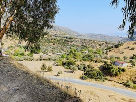 Acill !.. Danışment'de 450 M2 Arsa İçresinde Müstakil Ev