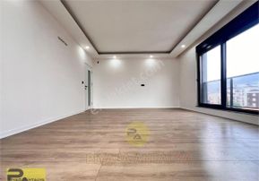 Merkezi Konumda 2+1 Şehir Hastanesi Eteğinde Servis Güzergahı Üstünde