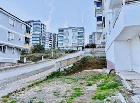 1+1 Fiyatına Aydınlık Caddesine 2.bina Altı Köşe Parsel Dükkan