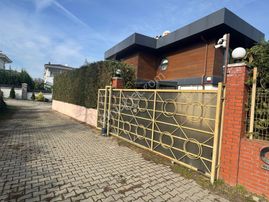 Sapanca’da Satılık Müstakil Yüzme Havuzlu Villa….