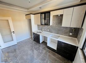 Darıca Fevzi Çakmak Mah.'de 2+1 90m² Satılık Lüks Arakat Daire