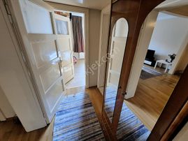 Arel'den Anıttepe Müjde Sk.giriş Kat Kombili Otoparklı 2+1