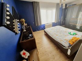 Arel'den Gençlik Yakını 3 Kat Kombili,bakımlı,montalamalı 3+1