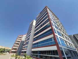 Arel'den Bağlıca Three Life Sitesi 4.kat Geniş Kullanışlı 4+1