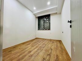 Varsak Aktoprakta Sıfır Cadde Uzerınde 2+1