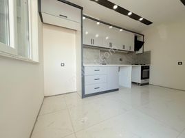 Varsak Aydoğmuşta Tranvaya Yurume Mesafesı Ebeveyn Banyolu 110m2