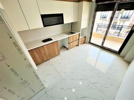 Aygülden Edremit Hamidiye'de Sıfır Ayrı Mutfak Ebeveyn Banyolu Teraslı Otoparklı 3+1 Satılık Dubleks